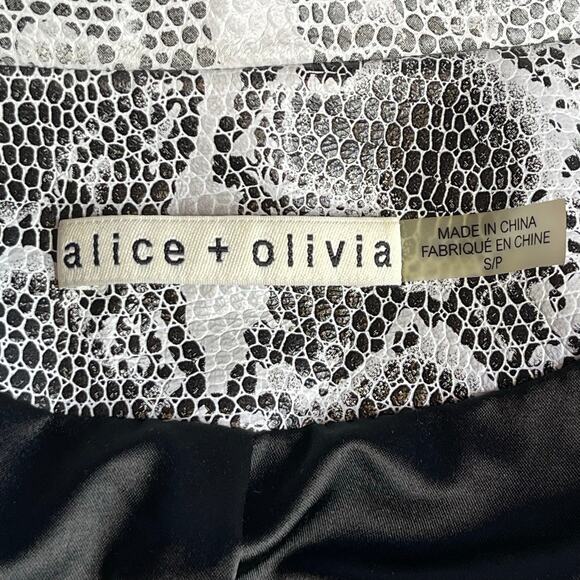 Alice+Olivia Lambleather Snake Print Moto Jacket Size Small Cropped Black White - Picture 7 of 11